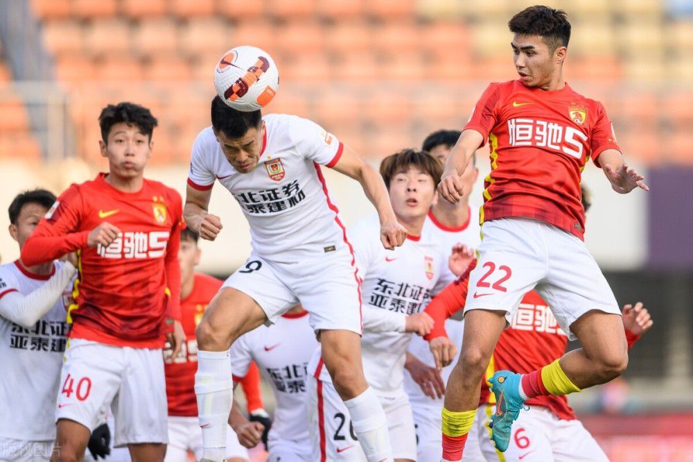 全场比赛结束，切尔西3-2布莱顿！